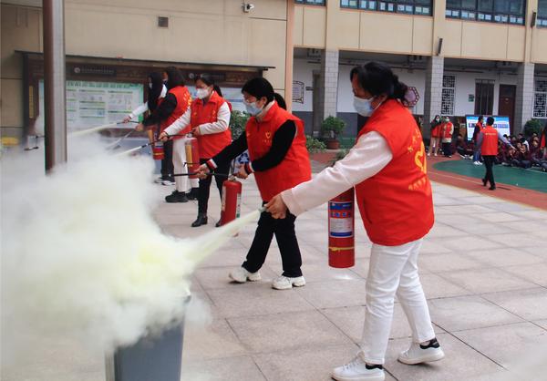 消防演练 (5) 消防演练 (5)